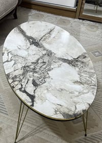 ثريات بيض • ثريات ضوه اصفر • طبله وسطيه