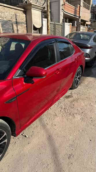 كامري 2019 SE 
سيارة شبابية 
مزوده اكزوز من علي الوادي
وسماعات انفتني 
دمام خلفي 
حادث جاملغ صفحة السايق
وبنيد اني مبدله يحتاجلة بولش بس 
وبيه ضربه هنا ابو دراجة ضربه 
وماصلحته عفته بجاملغ الخلفي مبين بلصور
وبيها تصليح بارد خفيف بالجاملغ عكس سايق ما مبين 
ماشيه 100 الف وقابل للزيادة
مكينة كير مكفولة 
كل نقص مابيهه تشغل وتطلع 
السعر 195 بيها مجال حك جيتك فقط
مكاني الدوره شارع الشرطه 
***********
