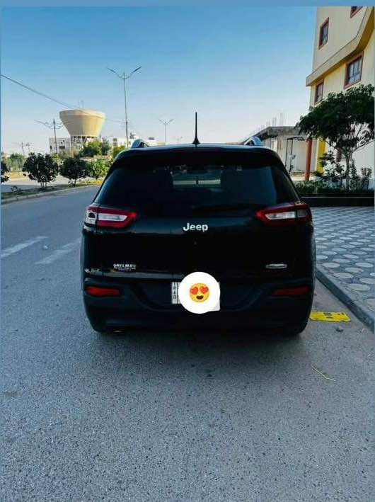 جيب شيروكي ٢٠١٥ جاهزه من كلشي حدادية تبريد مكينه ماشية ١٠٨ رقم مثنى مداور ثاني يوم عنوان سماوه ب ١١٢ شراي اتصل أو واتساب *********** السماوا, المثنى
