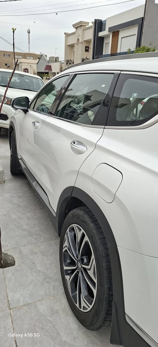 ..سنتافيه البيع خليجيه كفاله عام من كل سنتافي 2019 
محرك 4سلندر  المرغوب 
7 راكب 

فول مواصفات ١/١ فقط بدون بنوراما 

بصمه تشغيل 
بصمه ابواب 
حساسات اماميه وخلفيه 
حاجب نهاري 
لايت زنون بلاد 
اشاير بالمري 
مري شفط اوتو 
تبريد ٣ قطع 
تبريد مناخين منفصل 
تبريد بيانو 
تحكم بنزول المنحدرات 
كشنات مخمل 
كشنات اوتو 

 
السعر اتصل وادلل 

 رقم سليمانيه  سنويه الغاية ٢٠٣٠ العنوان اربيل المركز ‏إيجارات اربيل:
***********
***********
