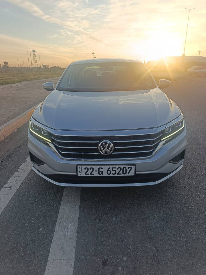 باسات خليجي كلين ٥سلندر
سياره جديده وجاهزه من كل شيء 
مواصفات 
كشن كهربائي  مريه شفط هيتر مرايه 
شاشه كاربلي
حساس أمامي خلفي رادار
تبريد قطعتين 
باقي موصفات معروفه 
ماشيه 76 ألف 
بيه جامرلغ أمامي بي تعديل بارد عده هاي مكفوله من كل شي 
سعره 200 بيه مجال حيل قليل 
شراي يتصل عل رقم ويدلل *********** كركوك, العراق
