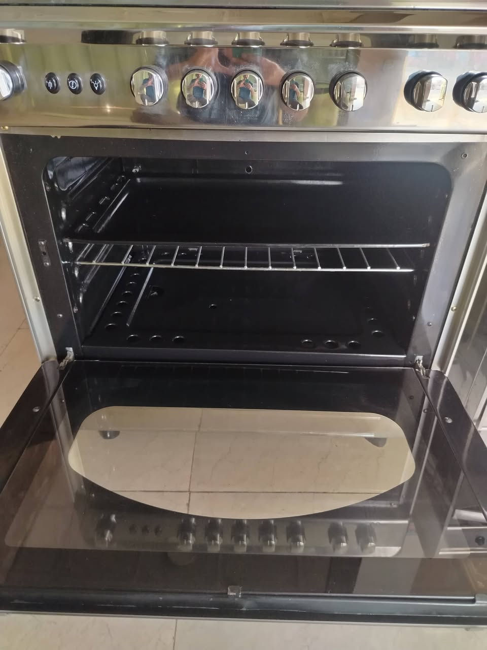 طباخ فريش مصري باب اول كولة شغال نار وافران اخو الجديد وبي ضمان شهر بنارة وافرانة *********** يوجد واتساب
