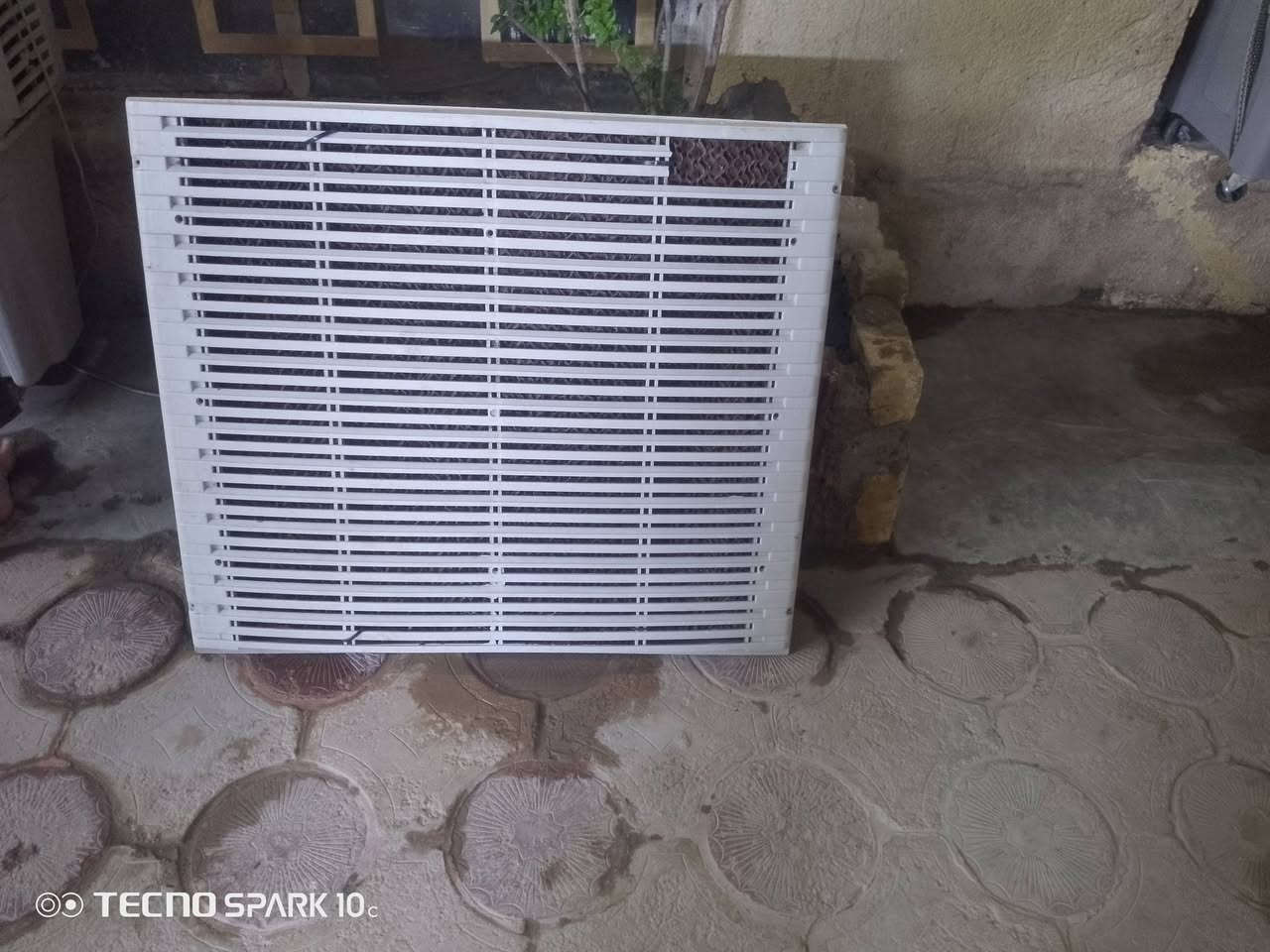 سلام عليكم كنفيره حجم الكبير الاصلي كله شغاله رايده 80الف وبيه مجال مكاني حي ميسان ***********
