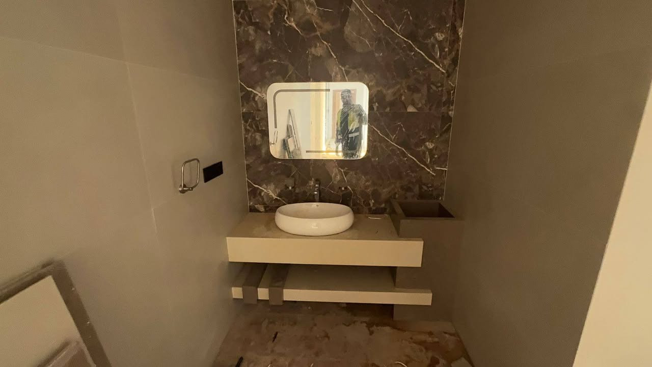 بدأنا عامنا الجديد بالنقاء.. لنرسم مستقبلاً أجمل
​مع بداية عام جديد، اخترنا في شركة (البيت اللامع) 
​هذا الفيديو يختصر حكايتنا التنظيف الاحترافي لقد قمنا بتنظيف  كل ركن فيه بدقة عالية،
​ نحن لا ننظف الأماكن فحسب، بل نبني ثقة تدوم.
​كل عام وأنتم بألف خير.. سنة سعيده ومباركة للجميع. 🎊🍎
​للتواصل والاستفسار:
📞 ***********واتساب
📞 ***********واتساب
​#م موصلنا الحبيبة  #تنظيف#
