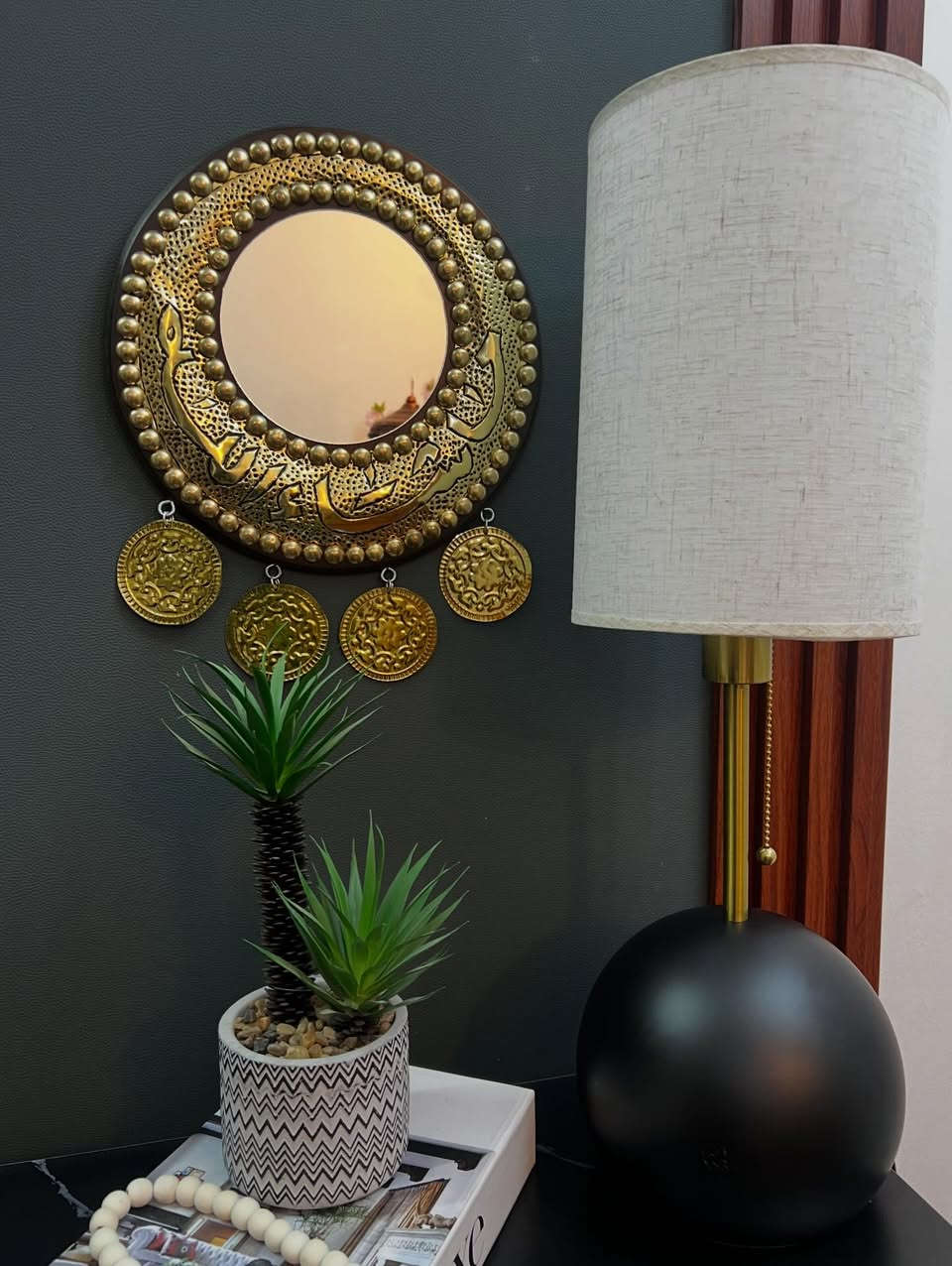 متوفر اجمل القطع من تيب لامب وستاند لامب ✨💡
باللون الأسود متوفر حجم كبير وصغير 
انسب الأسعار 💸💸
التوصيل جميع محافظات العراق 🇮🇶 
العنوان بغداد المنصور تقاطع الرواد 🚖🚖


**إذا كنت صاحب هذا الإعلان وتريد حذفه لأي سبب، رجاءا أرسل رسالة إلى الدعم الفني**