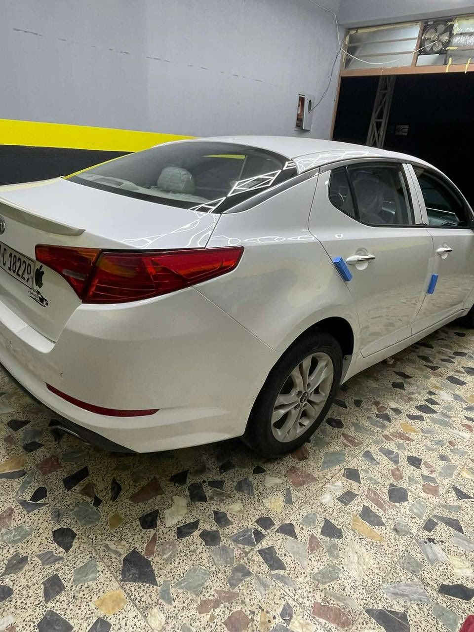 السلام عليكم
اوبتما موديل  2012 
الرقم. سليمانية رقم إنكليزي سنوية جديده بأسمنه تحويل مباشر 
السياره بيها رش جاملغ وبنيد فقط 
مكينه 2000 دوش
 وارد خليجي 
شفتات ستيرن تحكم ستيرن تبريد بالجگمجة لدات امامي 
5 ويل كب بصمتين وحده سبير
السعر ١١٧ بيها مجال قليل 
السياره كير محرك حداديه تبريد مكفولات وجدد جدا
مكان السياره كربلاء 

للاستفسار ***********
