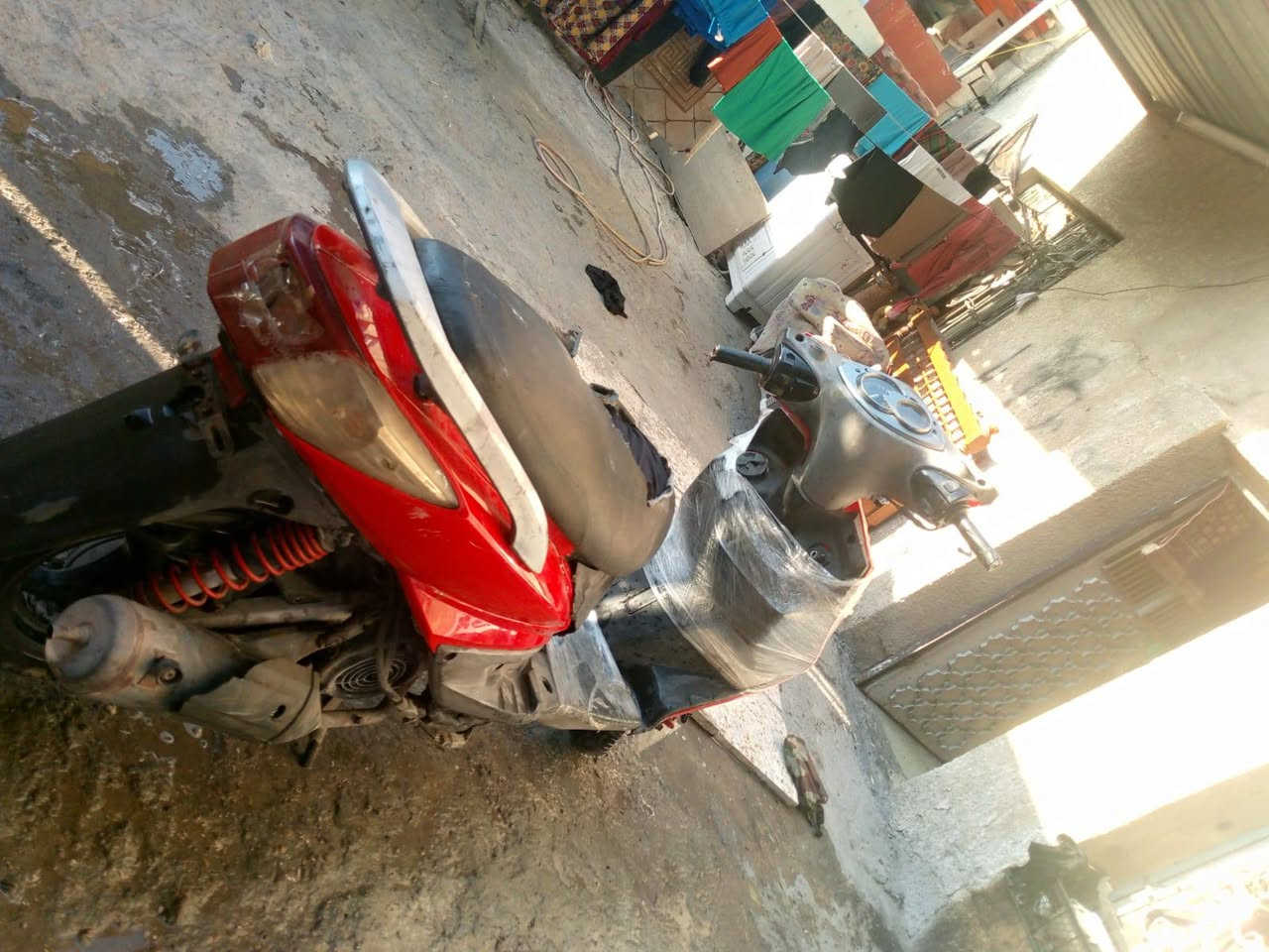 سكنس للبيع دراجة نضيفة قبل اقل شهر من اخذتهة وحتاجيت وريد ابيعه سعر 375وبيهة مجال دراجة شوي يرادلهة ترتيب ***********مكاني شارع فلسطين
