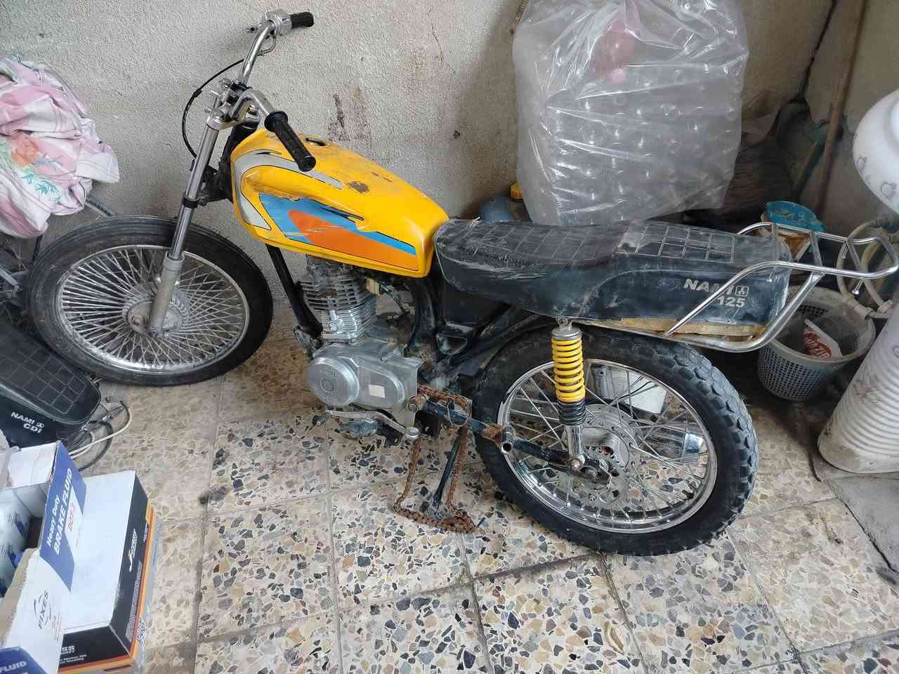 سلام عليكم دراجه ربع كير شغاله بس عوزه صنيه مال زنجيل واير كلج بليته مال شاصي موجوده سعر 150 وبيه مجال ويل همامي وتاير بل جيس


**إذا كنت صاحب هذا الإعلان وتريد حذفه لأي سبب، رجاءا أرسل رسالة إلى الدعم الفني**