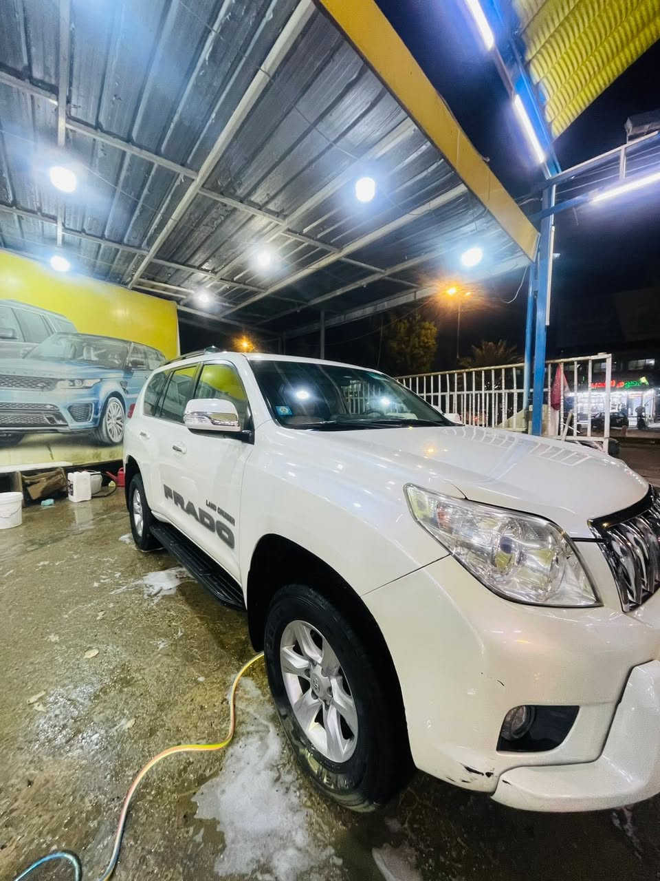 السلام عليكم برادو 2013 للبيع السياره فول مواصفات
بنوراما 

دبل تانكي 

مري شفط 

تخم تاير سياره 

سبعه راكب 

مكينه ٦سلندر 4000

شاشه + كامره 

داخل صاج بلادي 

كشنات كهرباء 

السياره فووول رقم بغداد مكفوله كفاله عامه من كير ومكينه كفاله عامه السياره للاستفسار ***********
