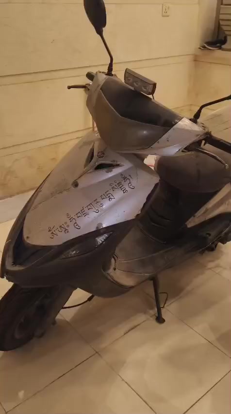 السلام عليكم ورحمة الله وبركاته للبيع ماكس 140 كوم حديد تفصيل دخل الفديو سعرها 225 الف مكاني بغداد السيديه


**إذا كنت صاحب هذا الإعلان وتريد حذفه لأي سبب، رجاءا أرسل رسالة إلى الدعم الفني**