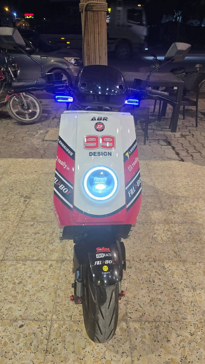 السلام عليكم دراجه كاسحه شحن للبيع موديل 25ماشيه قليل نظافه 98بالميه مكفوله كفاله عامه برغي نقص ماكو دراجه على البلاد للاستفسار الاتصال على الرقم ***********العنوان كربلاء حي   العباس*********** السعر مليون 650وبيها مجال لشرايه حك الجيه
