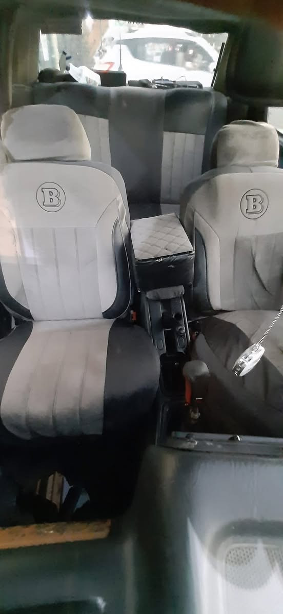 فورد سكوربيو محرك 6 كير ومحرك شرط رقم الماني سنويه خضره سياره نضيفه وحلوه العنوان موصل حي الخاء قرب محطة الكفائات الاستفسار اتصل ع رقم ***********
