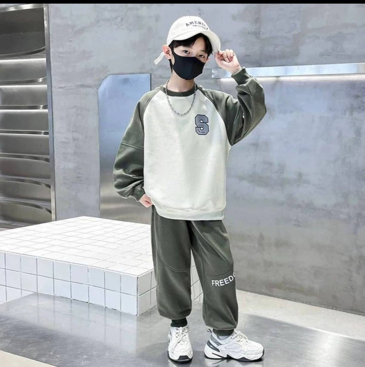 تراكات كوريه
القطعه ب14 قطعتين ب25
الحجز عن طريق بيج جوجو كوين لجميع الألبسة


**إذا كنت صاحب هذا الإعلان وتريد حذفه لأي سبب، رجاءا أرسل رسالة إلى الدعم الفني**