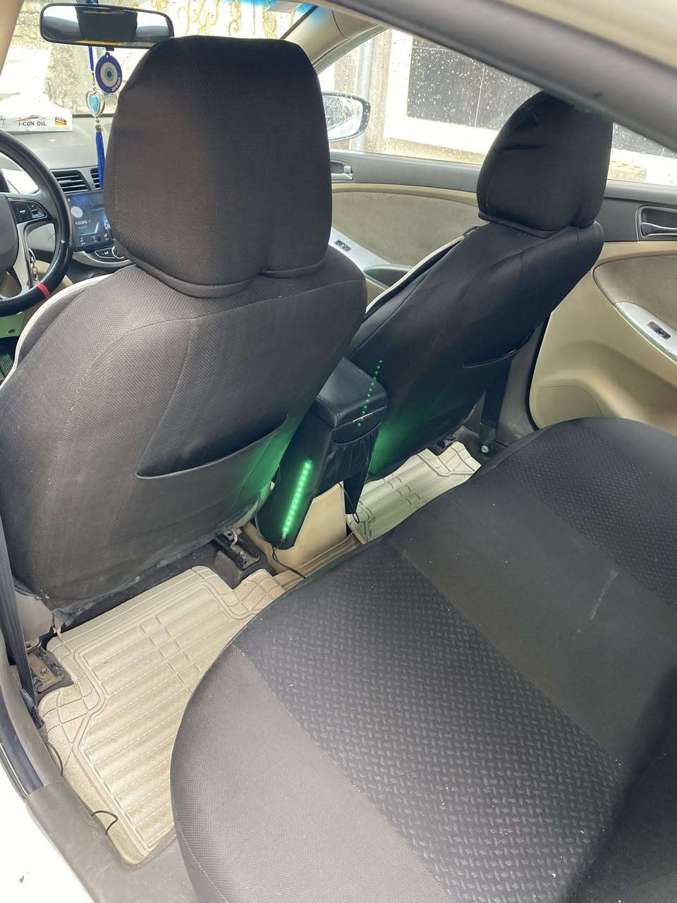 السلام عليكم اكسنت ٢٠١٢ خليجي محرك ١٦٠٠دوش سياره فول كلشي بشرط فول مواصفات فتحه سقف تحكم استيرن اشاير بالمري ٥تجاوي  ماشيه 129 رقم بغداد الإنكليزي باسمي مشروع وطني ثاني يوم تحويل السعر ١٠٠وبيها مجال بسيط بيها صبغات بسيطه بدون معجون مكاني بغداد شارع حيفا *********** واتساب ..***********واتساب
