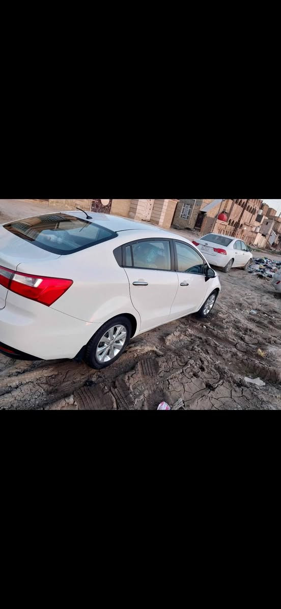 الئ عشاق كيا ريو الكارتون موديل ١٣ حره مشروع وطني رقم ذي قار سنويه ٢٠٢٨ هزه جديده كفاله عامه من الضربه والتبديل والصبغ والفتح ومكفوله شرط اولئ بالنظافة حته الدعاميات اكفلهن من التصليح والصبغ سبير الشركه مانازل ماشيه 150 محرك ١٦٠٠ قطرتين المرغوب مكفول كير اوتو + عادي مريات شفط اشاير بالمري تحكم استيرن جهتين ويل كب عدد٥ تبريد تدفئه جام كهربائي اربعه دواخل عسلي غرفتها بالكارتون  مكان السياره الشطره للإستفسا  اخوان بس الي يدور سياره جديده كلش يتصل ***********
