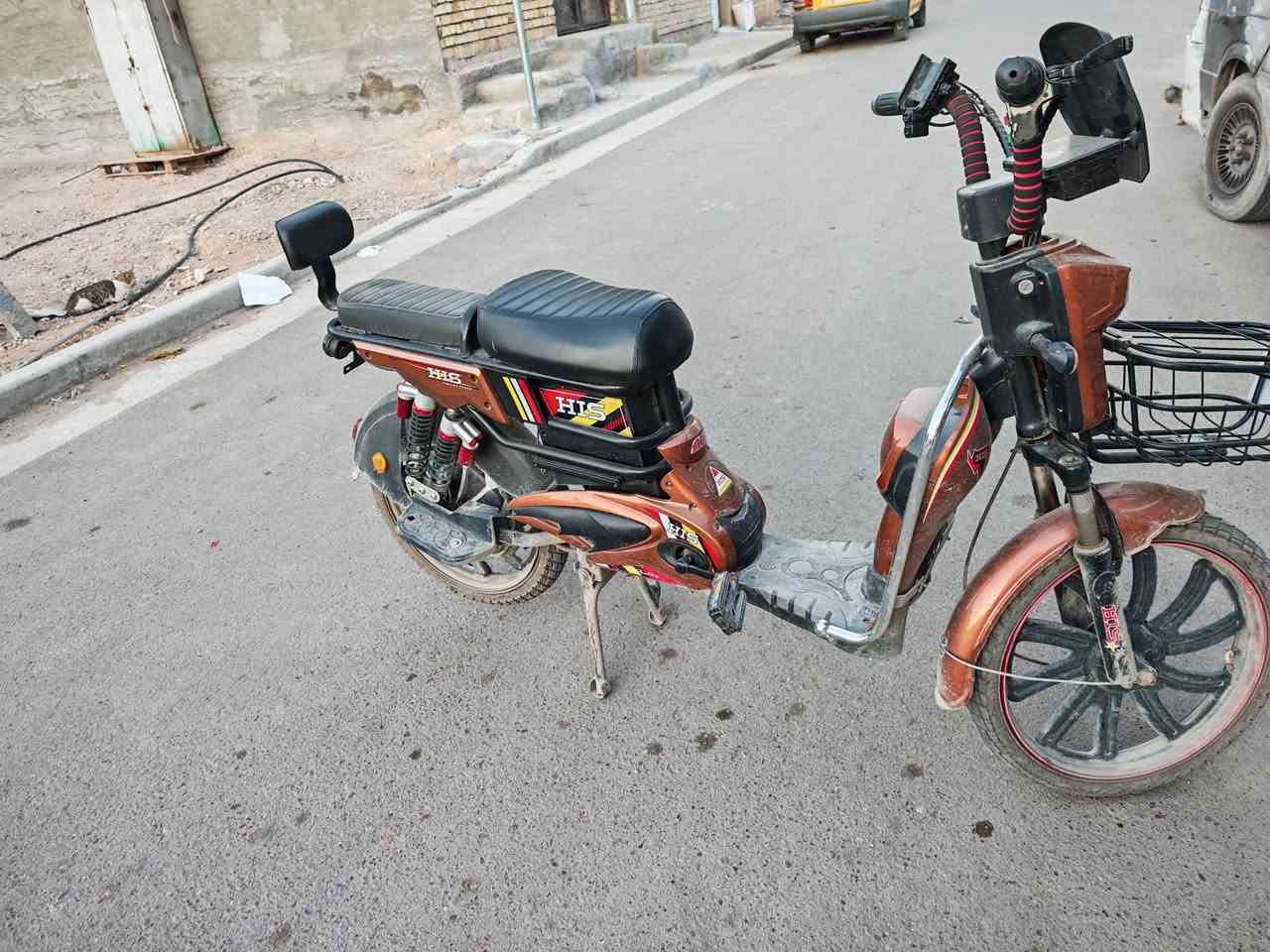 السلام عليكم دراجه شحن للبيع نضيفه مابيها شخط استعمال شهرين بسعر 500 الف هذا رقمي موجود واتساب و عل خط ***********
