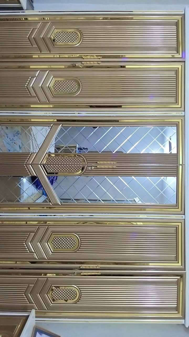 سلام عليڪم غرفت نوم للبيع ما مستعملة شي قليل تركية صاج عراقي احلة من تصوير سعر 1100 بيه مجال تواصل ***********

