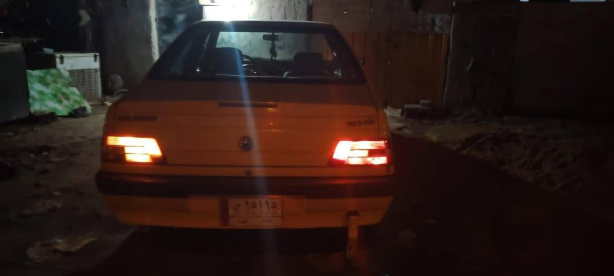 السلام عليكم بيجو لميس  للبيع 2016مكينه جديده كامله كير وتخيم تاير جديد للتفاصيل   ‭0773 368 9089‬
