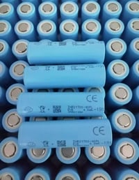 بطارية ليثيوم • خلية ٢١٧٠٠ • ٤٠٠٠mAh