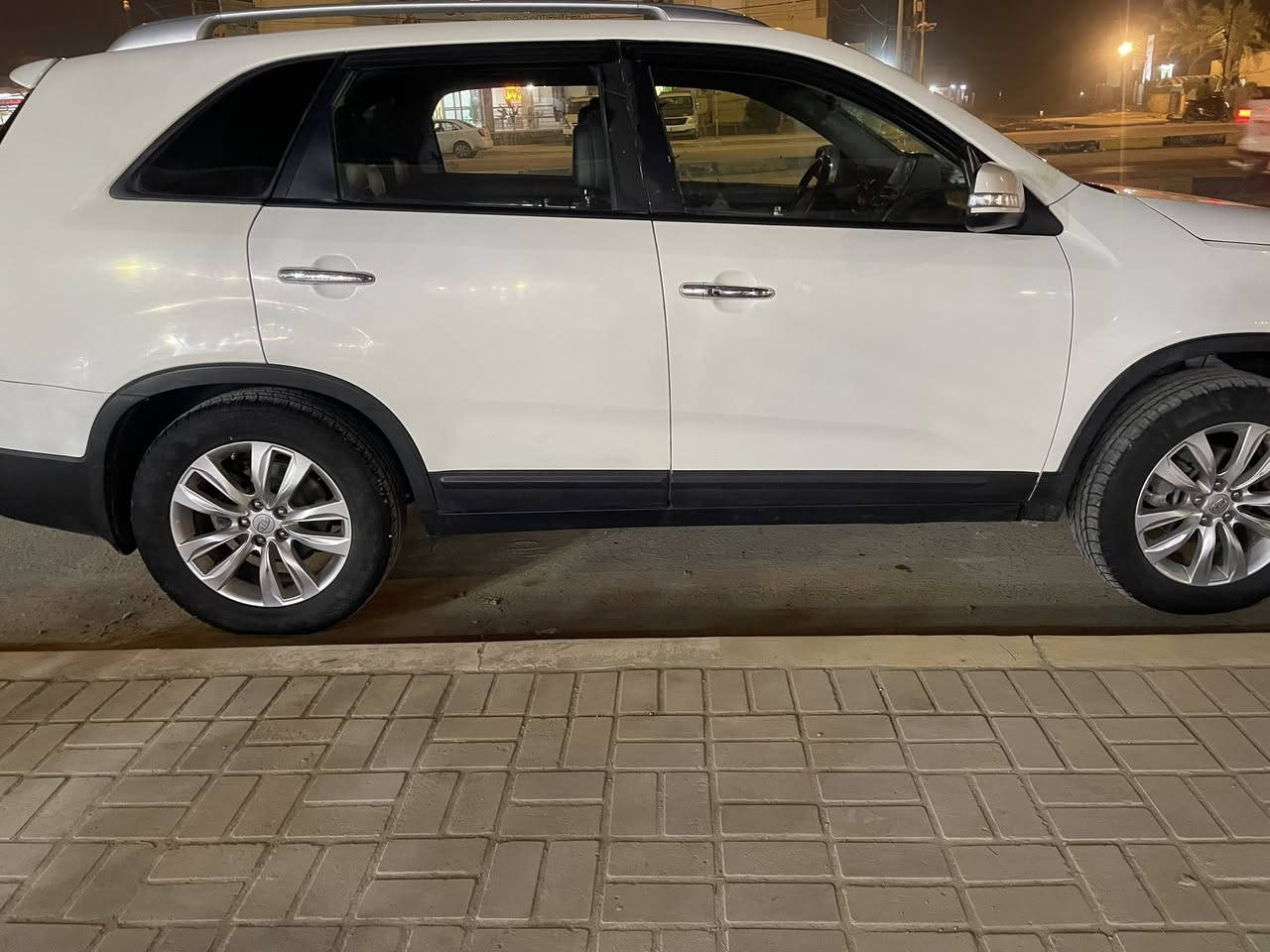 سورنتو كاز سياره جديدة لون ابيض 
 ✔️فول مواصفات عدا الفتحه
مري شفط +🟫اشاير مري +🔶بصمه+ 🔹حساسات +👁️‍🗨️كامرا+ 💱حداديه جديده 
+🧩تخم تايرات+🔴➿هيترات كشنات+🔻داخل جلد+🔷نظام اقتصادي ECO+🟤زراگات لايت+🔲شاشه
حصت كاز في كل المحافظات 
🚦#السعر57$قفلها
بابل الحله


**إذا كنت صاحب هذا الإعلان وتريد حذفه لأي سبب، رجاءا أرسل رسالة إلى الدعم الفني**