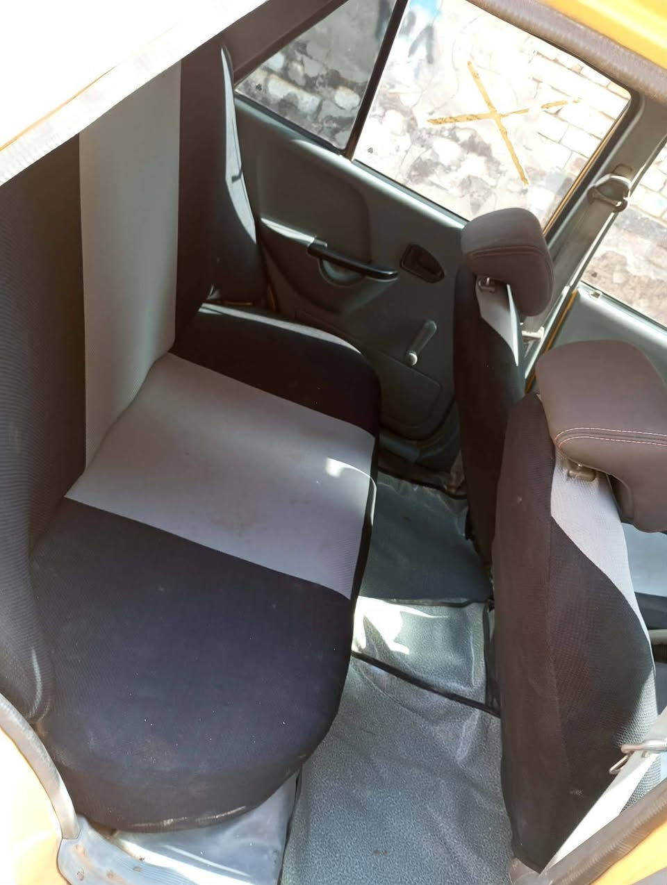 سايبه للبيع موديل ١٧ قادسيه رقم انكليزي جاهزه كير محرك برايد تبريد شغال حداديه نضيفه تخم تاير وباتري جديد دوشمه جديده ارضيه جديده وتنتة كهربائيات كله شغاله شاشه سنويه ل٢٨ مامطلوبه مكاني ديوانيه السعر خاص او اتصال *********** ‏‪***********‬‏
