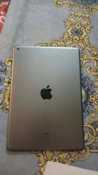 آيباد 9 • ٦٤ • شخط