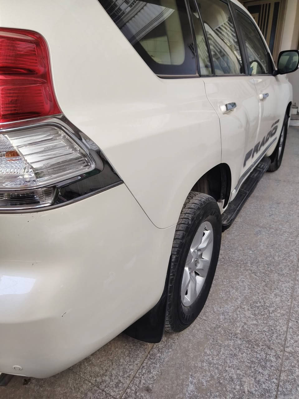 برادو ٢٠١٢ كويتي فول ماشيه ٢١٠ رقمها بغداد موجوده في كربلاء مكفول من الصبغ ولتبديل


**إذا كنت صاحب هذا الإعلان وتريد حذفه لأي سبب، رجاءا أرسل رسالة إلى الدعم الفني**