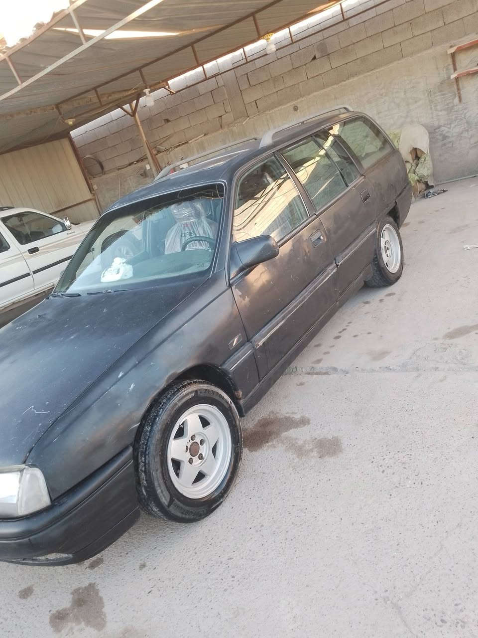 السلام عليكم
اوبل اوميكه رقم صلاح الدين شرط التحويل موديل 1990 كير مكينه شرط صدر نضيف تايرات نضيفات كهربائية شغاله السعر 20 وبيه مجال مكان تكريت الديوم 
البيع أو امراوس حسب القناعه 
***********
