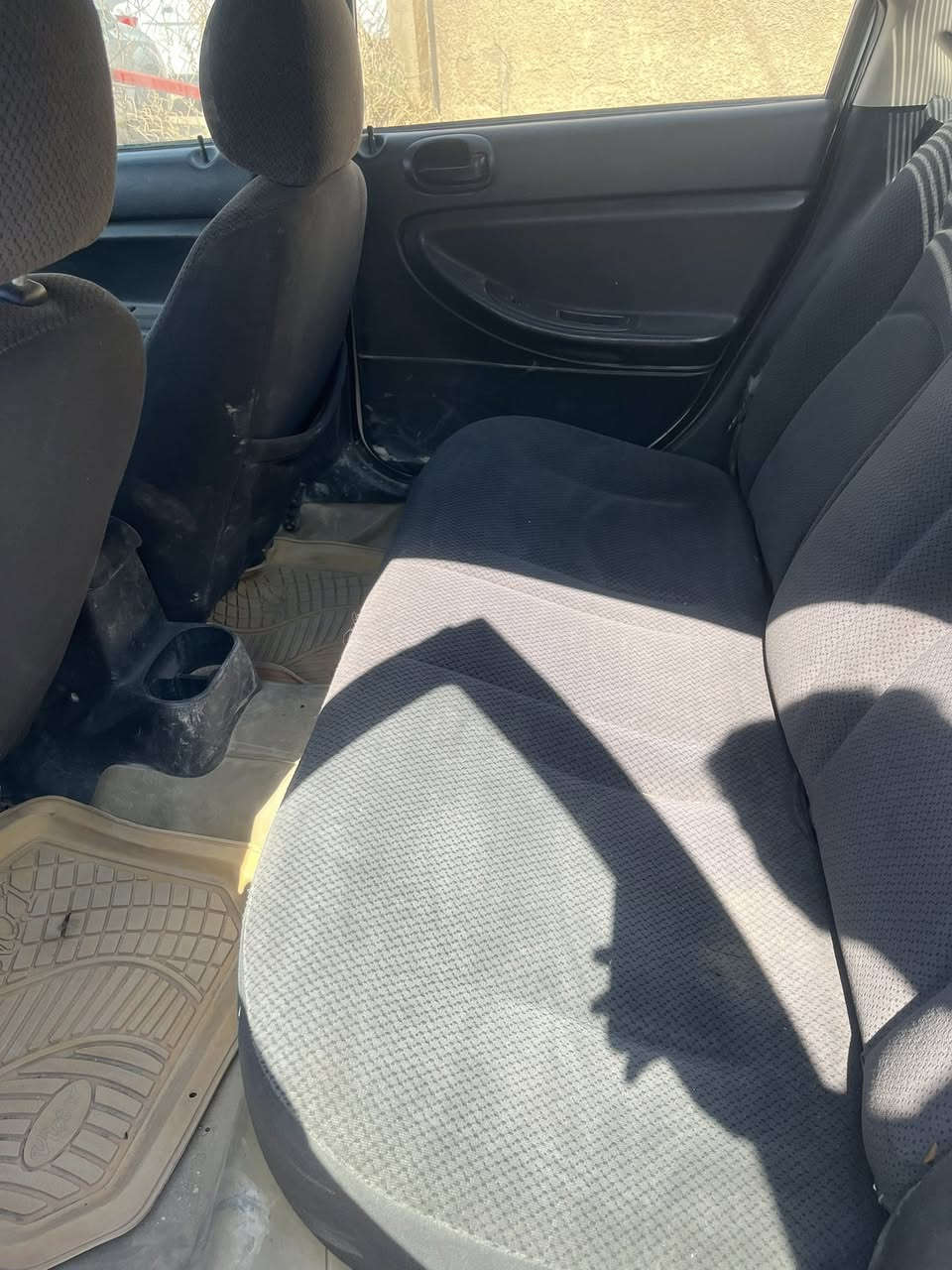 السلام عليكم سياره سيبرنك للبيع سياره كل نقص مابيه حداديه جديده شادله
فقط مكينته بيه بخار وحادثه بنيد مصلح وجاملغ 
سعر ٤٨ وبيه مجال للاستفسار اتصال ع الرقم ***********
