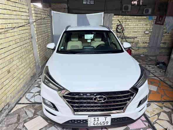 السلام عليكم من رخصت الأدمن المحترم 
توسان 2020 خليجي 
فول مواصفات عدا الفتحه 
خمس عدسات 
اريل نفكيشن 
كامره دواره 
تخم تاير جديد 
خمسه ويل كب 
اشاير بلمري 
حساسات امامي خلفي 
سياره ماشيه 59 الف قابل للزياده 
والسياره وكالة الگاصد وجديده سياره
بيه فقط شخوط بالباب االي وره الصدر قليل جدا والجامملغ مثل ما موضحات بالصوره 
تجي وتشوف بعينك السياره اذا مو احلى من الصوره لا تاخذها 
السعر 22$ الف وبيها مجال  
مكانها بغداد العبيدي تفاصيل اكثر اتصل ***********
