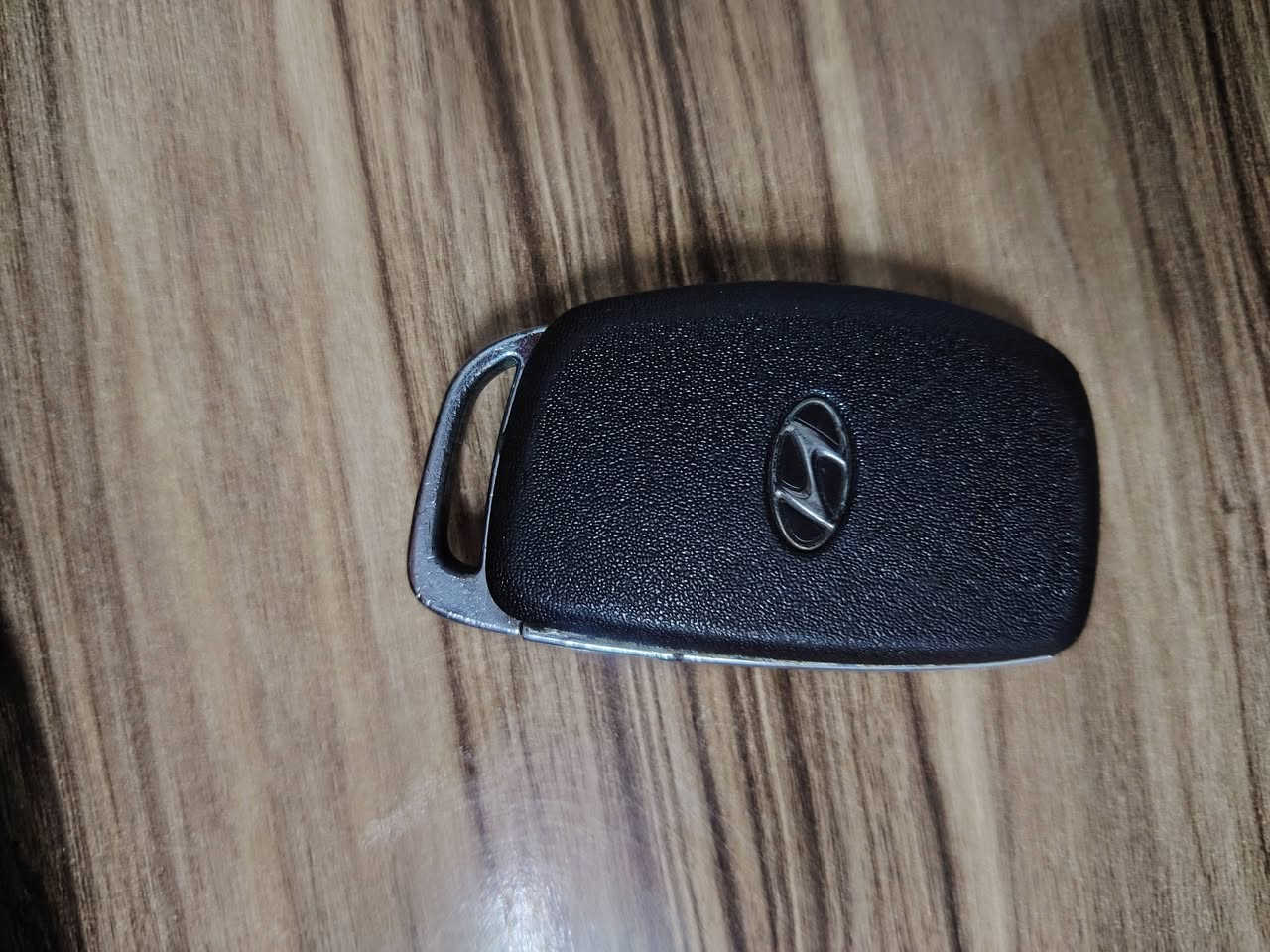 بصمه توكسان  موديل ١٩حد ٢١ اصلي مال شركه سعر ٥٠ الف قفل مكاني كركوك ***********
