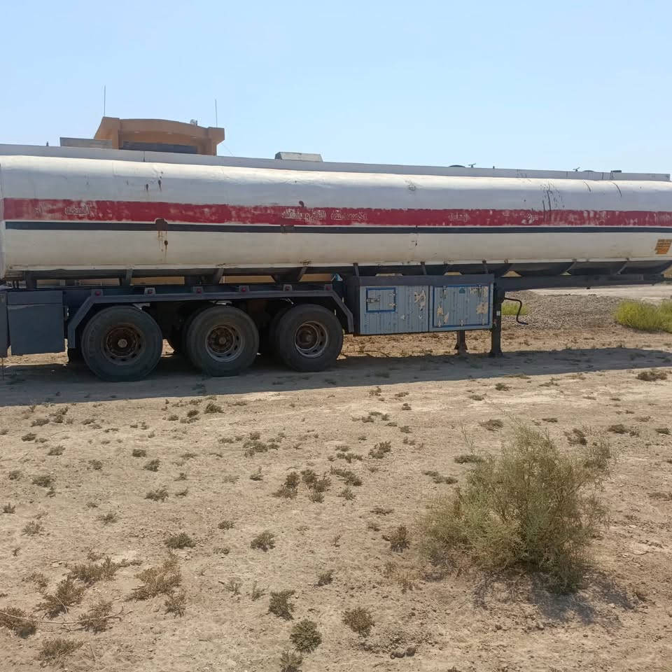 تناكي لببع بدون تاير ويل جاهز دناكير واحد صيني.  و 2 لاماني ثلاجه مطبخ جديد  نشره بريك هوه  كاك ابو 6 منضومه بويلر. حموله 41     *********** سعر 45
