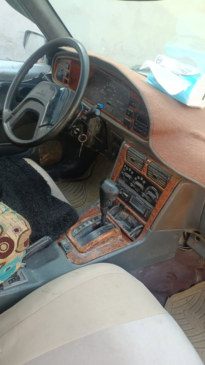 السلام عليكم ورحمه الله وبركاته للبيع برنس دايو موديل 96توني مجفته مشط جديد باتري جديد مصبوغه عام للجماليه  بدون عيب بسمي هزه جديده   رقم كربلاء مكان السياره كربلاء حي النصر***********
