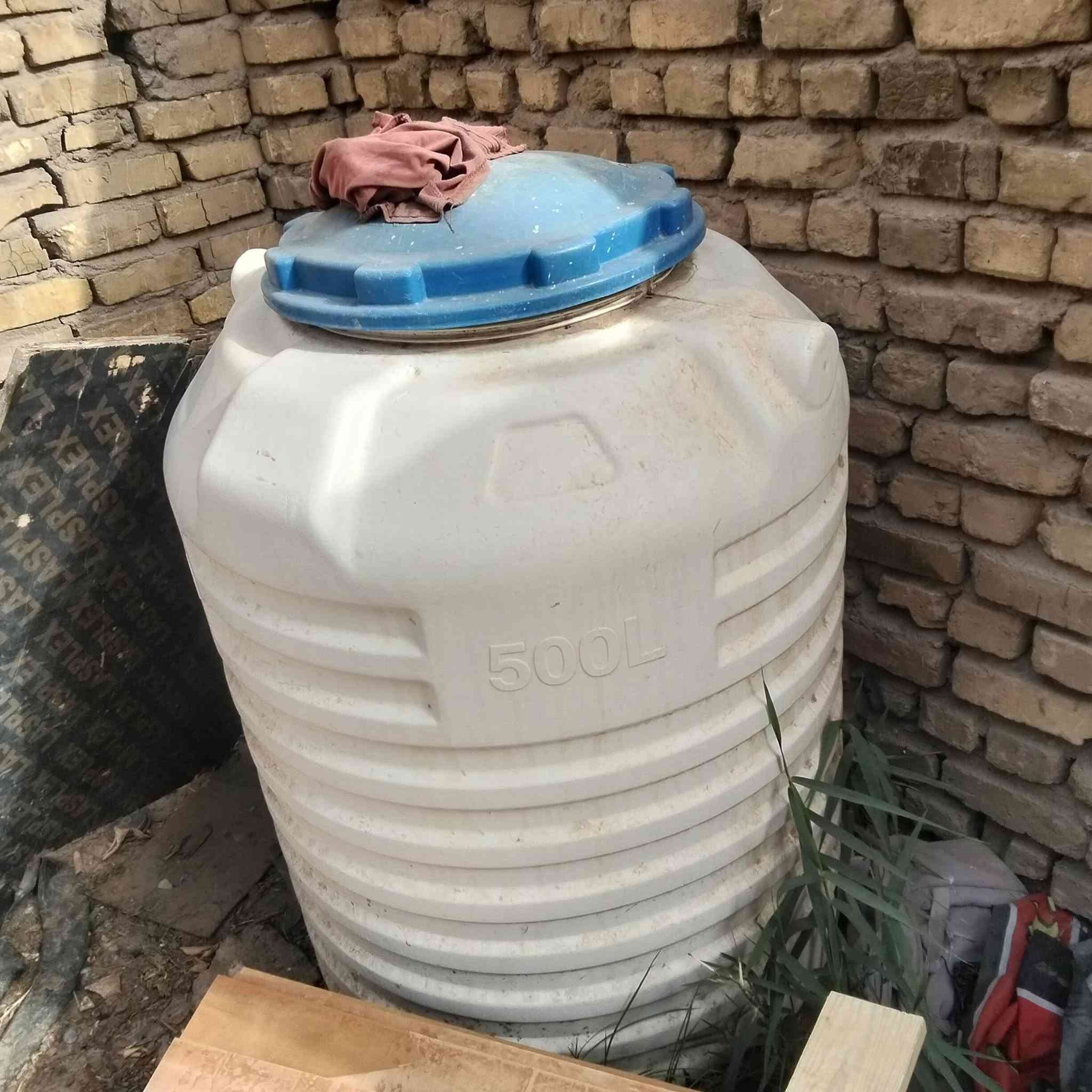 السلام عليكم مكيف جديدة شراط ثلج مال بيت برقي مامفتوح بيه صاله 8اشهر ماخذينه السعر 400وبي مجال تنكي اصلي 45وبي مجال مكاني الناصرية مركز ***********
