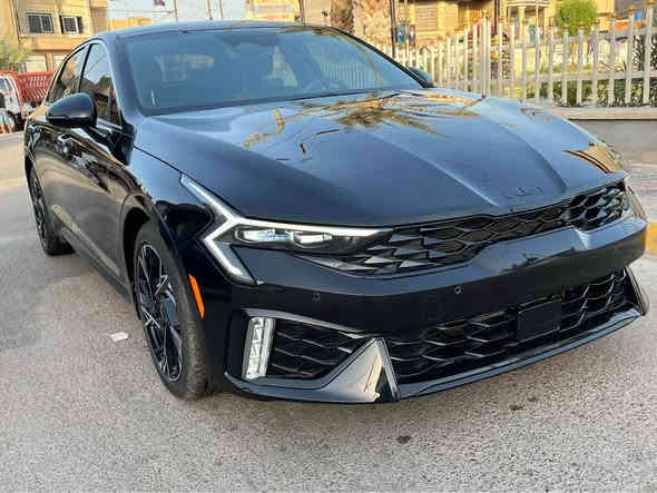 السلام عليكم للبيع 
K5
2025
جيتي لاين
داخل احمر 
محرك 2500ccتنفس طبيعي
كير at
بانورما 
كشنات كهرباء تدفئه
بصمه 
حسات امي خلفي 
رادارت ٣٦٠ درجه
عدادات شاشه متصل 
لايت بك لايت لد عدسات 
بلوجكتر عدسات
ستيرين رياضي 
فول تحكمات ستيرن
قايده ذاتيه 
١٣ سماعه بوز زاد دمام
ويل كب ١٨ 

اشاير لد
ابل كاربلي 
شحن لاسلكي 
وراد امريكي بدون رقم ماشيه الف وشويه يعني زيروه بعدها حادثه جاملغ وبنيد مبدلت تفصيخ اصلي نفس الون يعني بدون صبغ وبيه بارد شويه بالتكمه شرط بدون اي دواخل  مكان السياره بغداد ايربك ستيرن وبرده طاكت التصليح فوك الدرجه اولى مابيه برغي تجاري السعر ١٨٩ ماكو هيج سعر بالخير على ياخذه *********** بغداد
