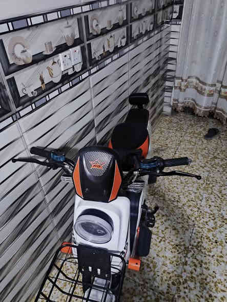 سلام عليكم دراجه شحن ار 9 جديده اليوم طالع من معرض وصل معرض موجود نضام رجوع الى الخلف ملف الفين بطاريات 5 موديل 2025 دبل اشاره يمنه او يسره سرعه 99 وياه سويجين او بصمتين او كارتين بصمه تشغيل عن بعد  كلوب عالي وناصي  نشرات نضافه 100/100 شرط بضمان وين ماتريد تفحصه افحص بيه هواي مواصفات فول واحد علئ واحد امبي ثري الامبيريه يمكن 32 سعره 650  مكاني بابل دبله قرب مركز الشرطه رقم الهاتف ***********
