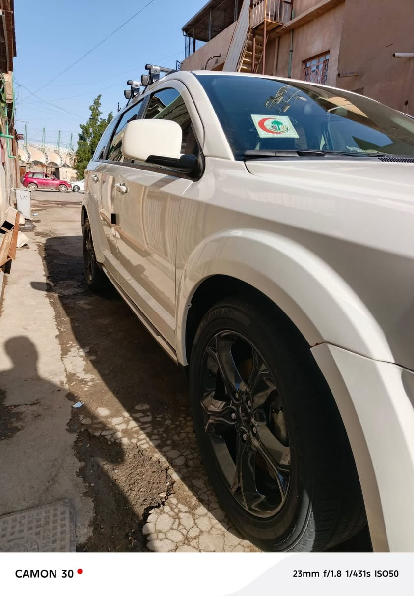 للبيع 

جورني 2018
رقم بغداد مشروع وطني

مواصفات كروس رود/ ويلكب 19

سياره 6 سلندر 3600

7 راكب

3 قطع تبريد

تحكم ستيرن
ماشية 142000
______العنوان: البصرة
الحادث 
جاملق الأيسر و قليل من خشم البنيد
السعر 165 
للاستفسار 
***********
