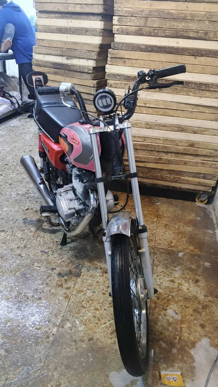 دراجه ادوات النضافه شوفت عينكم مكفوله من البوكه العنوان شط العرب الجزيره *********** الشراي يجي واتساب
