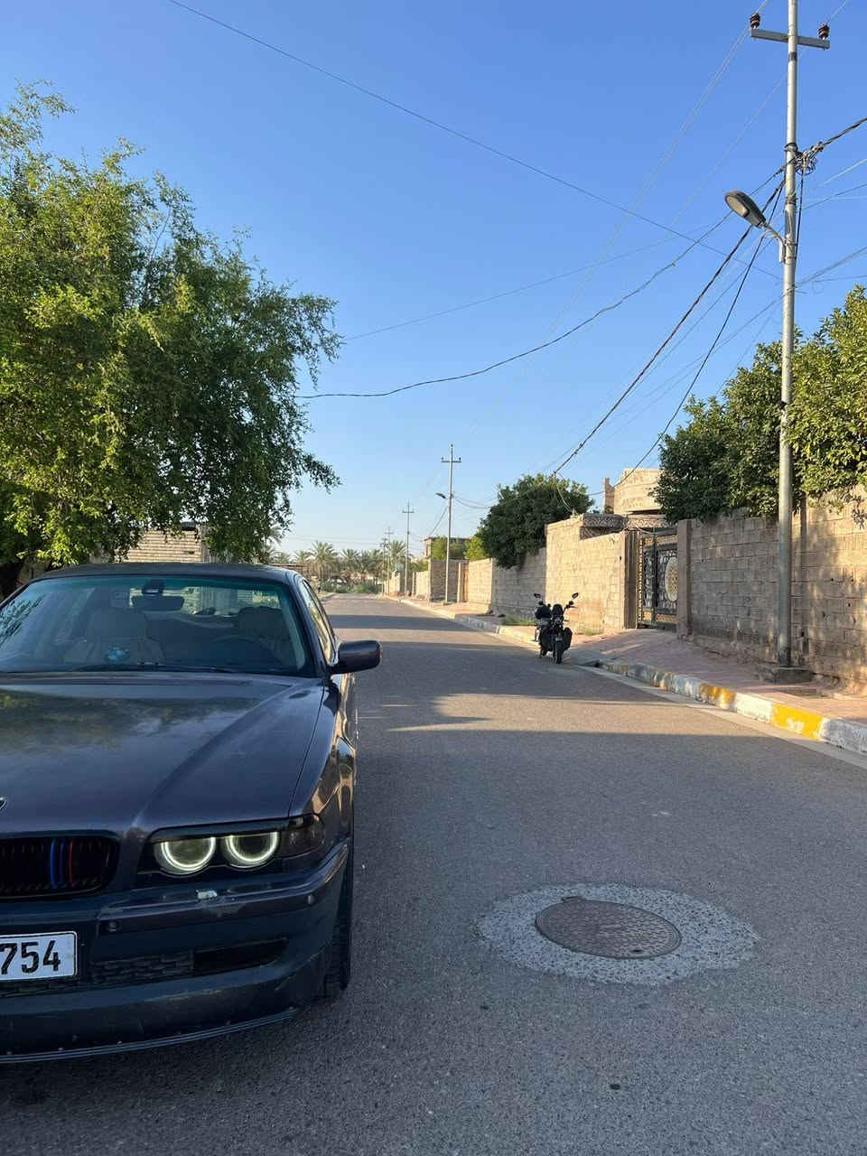 يالله خفاش 97محدث 2000 خارج وداخل مكينه 8سلندر 44 كير تبترونك
3وضعيات غرفه جلد كهرباء
تبريد شغال ثلج
مروحه كهرباء ام العقل مال باخره انسه الحماوه
جنطه شفط شاشه اندرويد مع كامره خلفيه
سنترلك شغال جام 4 شغال
نضام سكيورتي مانع سرقه
سيدي جنجر 6اقراص
تخم تاير 18 ويل البينا
رقم بغداد بسمي
***********
