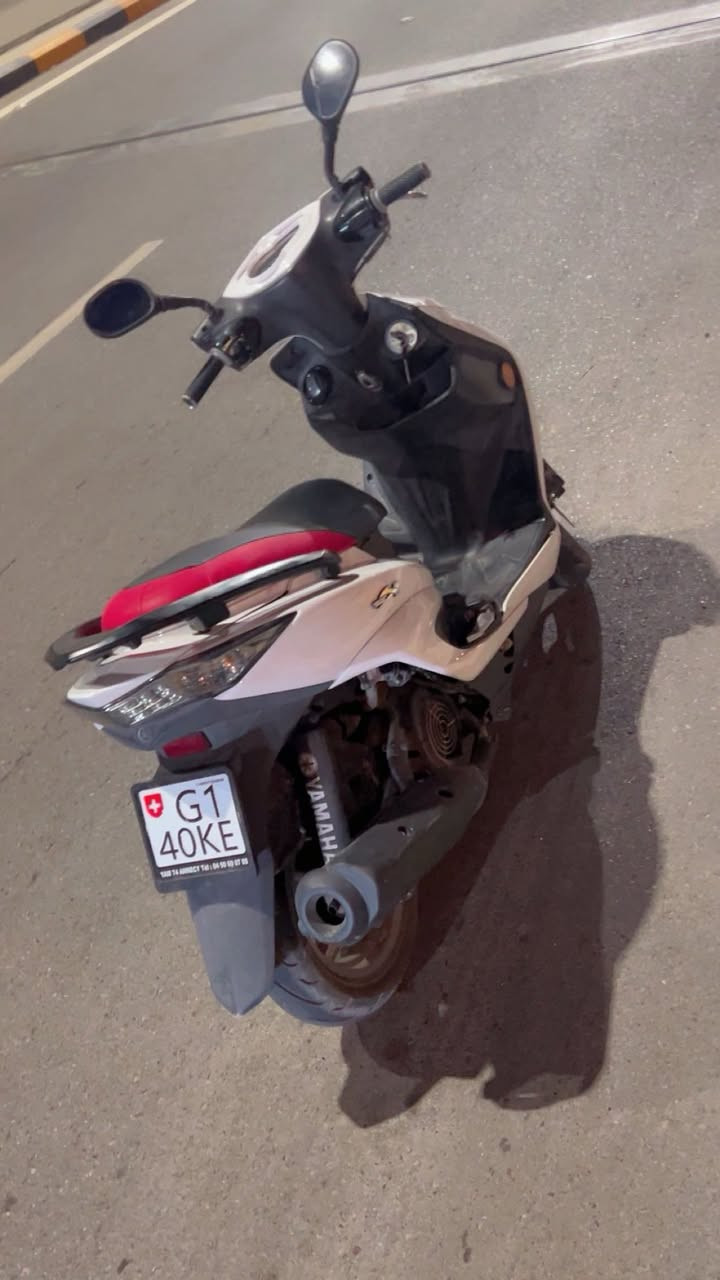 سلام عليكم  دراجه سكنس لد للبيع نضافه ميه بل ميه كدام عينك  خير من الله اي نقص مابيها  السعر ٩٥٠ ومبيها مجال بسيط ***********
