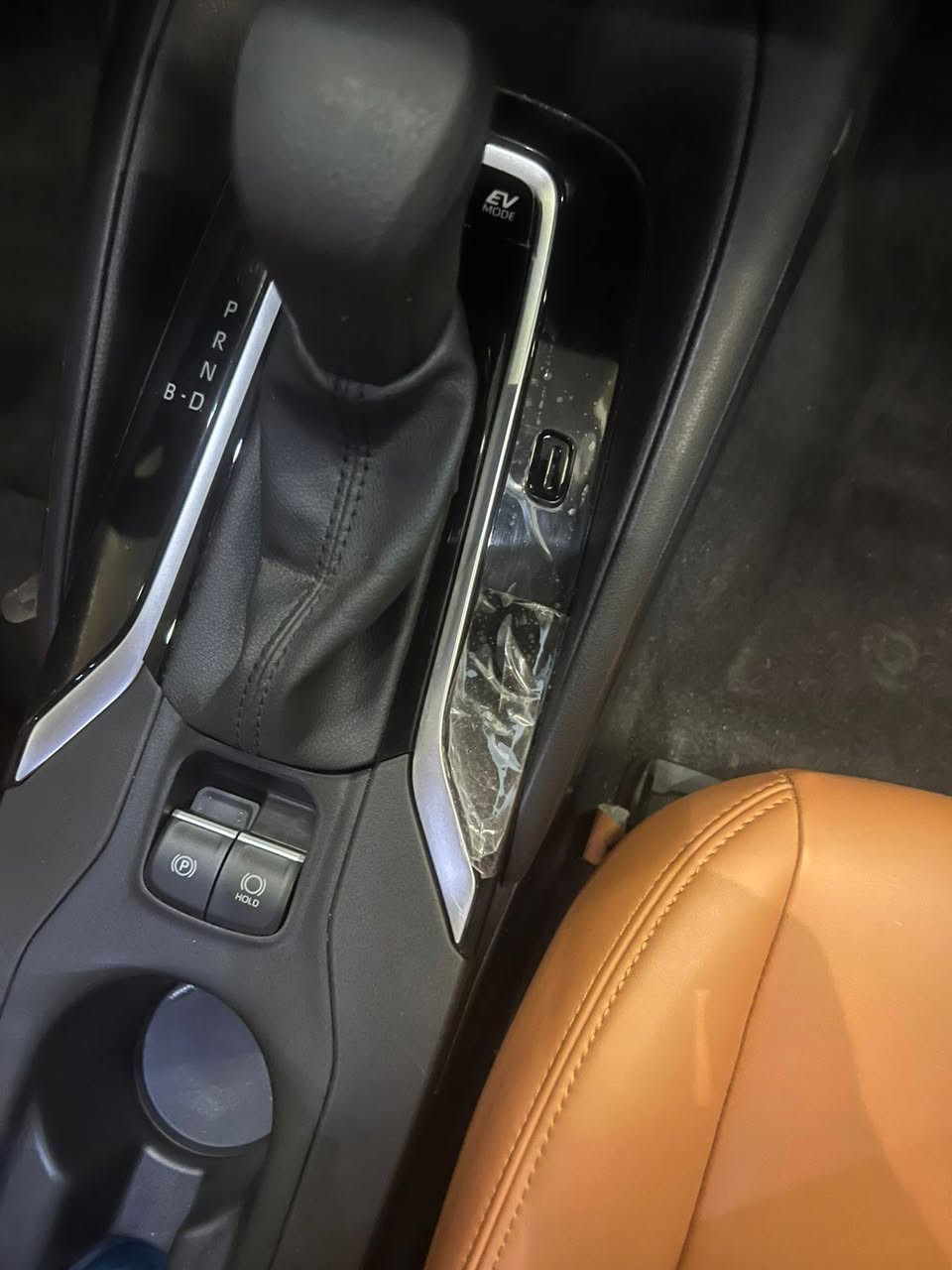 السلام عليكم
للبيع
كورلا هايبرد 2025 كفالة عامة ماشية 9000
داخل مشمشي
مواصفات الفول فتحة وجلد وشاشة وتحكمات
السيارة داخل مغلف نايلون حراري سستم كامل
شفقه سبايدر
كفاله بارد صبغ
عليها غرامة 400 الف تنزل من سعر
رقم بغداد ب اسمي تحويل ثاني يوم
العنوان بغداد الاطباء
عارضها 158 وبيها مجال قليل 
الشراي يتصل
***********
