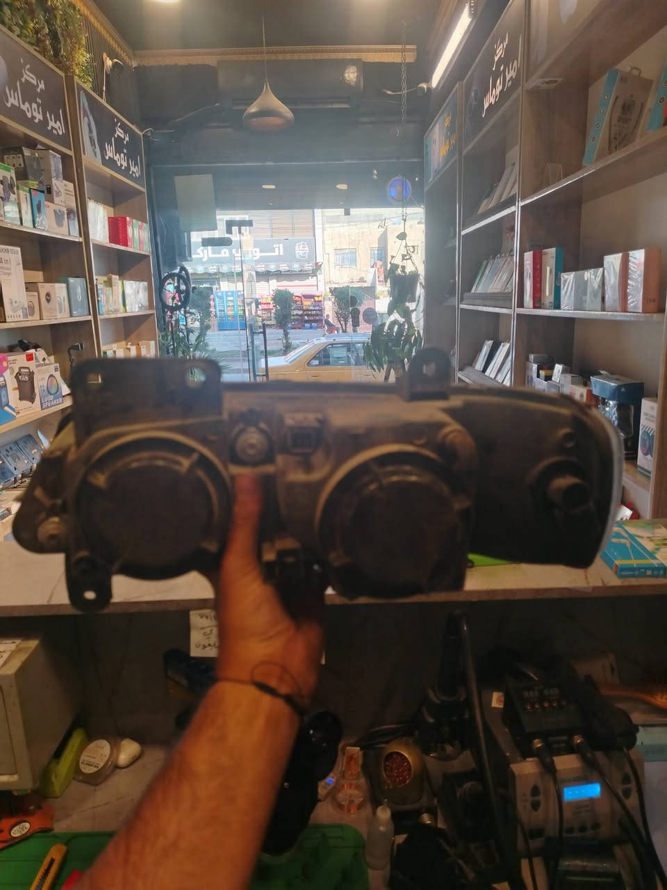 غراض بيجوا بارص من ٢٠١٠ يرهمن الى ٢٠١٦
زوج مازدات مودرن نظيفات كلش بدون لا كسر ولا مصفرات
تك مازده صفحه اليسرى  ايساكوا شركة
بك لايت صفحه اليسرى طماطه اللون
كلهن بدون لا كسر ولا ضرر
قيم واخذ بيك خير وتدلل
العنوان : بغداد الحرية شارع الدور
***********
