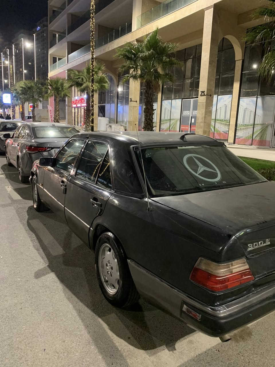 جؤري سه ياره / مارسيدزحه جم ٣٠٠s مه رغوب📦 سه نه وي ئه سلي به شه رت ئه وه لياتو موسو برا وه ش به شه رت گيرو مه كينه ئه رنه ب 2500مه كينه ي Vvti ئه رنه ب مه رغوب مؤديل / ٩٠ فول فول  ماشه الله له قوه تو هه ستاني ره نگ ره ش  لايت زينؤن عه ده سه قفل مه ركه زي ABC كامل سيرفزي ده ره جه يه ك گه رميو كاره باي كامل مه زبوت تاقم تايه ويلي بيلاد لؤك  پشو بشتي تازه داگيرا وه  پشتو پيشو شاني كه پسه  حاسيبه  ئه وه ليات موسو براوه به شه رت 30 مه جالي كه م ژماره ***********
