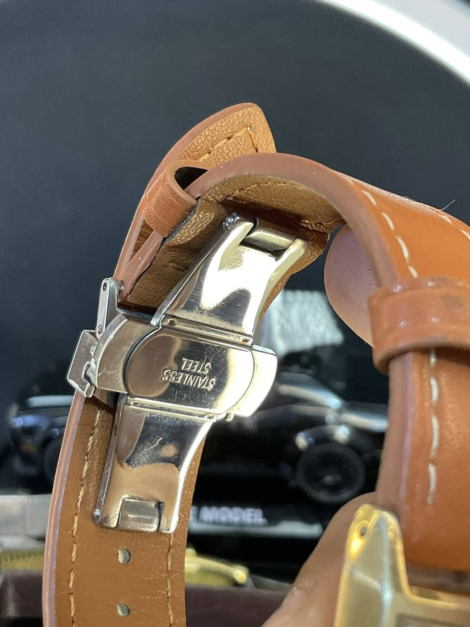 سيرتينا 1960سوسري تغليف ذهب 20 مايكرو سير مستبدل نصب تكويك السعر 180 الف


**إذا كنت صاحب هذا الإعلان وتريد حذفه لأي سبب، رجاءا أرسل رسالة إلى الدعم الفني**