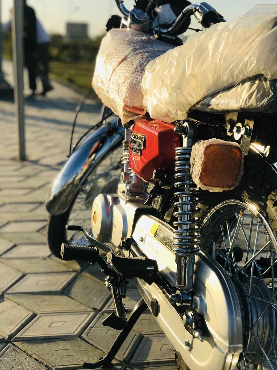 السلام عليكم دراجه اوراق سكنر اول تبديله دهن
شوفت عينك النضافه تجي و تكلب متواجد خاص والسعر خاص 
👑🦅


**إذا كنت صاحب هذا الإعلان وتريد حذفه لأي سبب، رجاءا أرسل رسالة إلى الدعم الفني**