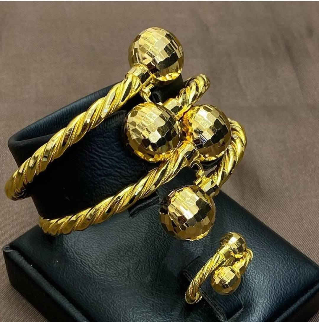مساء الخير متوفر هاي الموديلات الي تحب تحجز تدخل خاص توصيل داخل الكريعات مجاني


**إذا كنت صاحب هذا الإعلان وتريد حذفه لأي سبب، رجاءا أرسل رسالة إلى الدعم الفني**