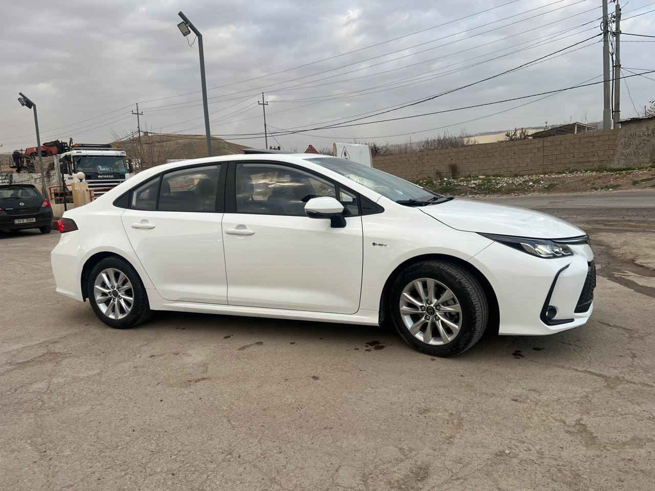 کۆڕۆڵا هایبرێد 2024 خەلیجی 
تەنها 9 هەزار کم رۆشتووە
فوول فوول مواسەفات 
هەموو گیانی بەشەرت
بێ سبوغ بێ قەپو قۆپ تەنها یەک شوختی بچووکی قەلەمکاری بۆ کراوە لە ژێر ڕەقەمی دواوە

ڕاداڕ
لایت زینۆن بلاجیکتۆر
لایت ئۆتۆ
ئاوێنە فلاش
یەدە بەسمە
کوشن جلد
گێج ئەلێکترۆنی
تەحەکم سوکان 
ڕاداری سەرجادە
شاشە گەورە
هاند برێک بەسمە
شاشە و کامێرا
سلاید
تەبرید مەرکەزی
8 ئێرباگ
بەگلایت لید

0750 425 4248 أربيل, العراق
