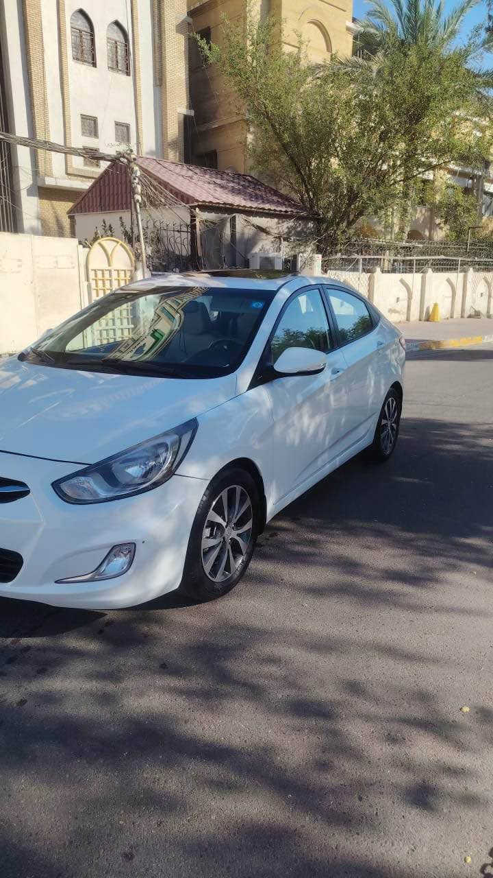 هونداي اكسنت موديل 2015خليجي فول مواصفات السياره كامله ومابيه نقص برغي كير مكينه تبريد صدر تخم تاير باتري كله جديد غرفه كشنات بطاين شاشه وكامره وضع شركه سنويه لحد 31هزه جديده سياره باسمي تحويل مكاني بغداد الاعظميه *********** بغداد, العراق
