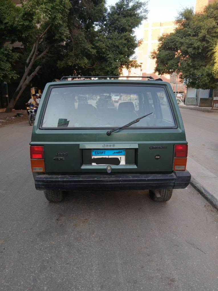 جيب شروكي موديل 93 
فيها رخصه 18 شهر
مرور اكتوبر 
فبريكه برا وجوا منغير رش خالص
4 سلندر 2500 cc و 130 حصان
لا يوجد اي اعطال 
حاله الكوتش 70% و معاها 2 استبن جديد مركبش خالص 
جنوط اسبور استوك امريكي 
المعاينه / صفط اللبن - الجيزة
للتواصل 01140044883


**إذا كنت صاحب هذا الإعلان وتريد حذفه لأي سبب، رجاءا أرسل رسالة إلى الدعم الفني**