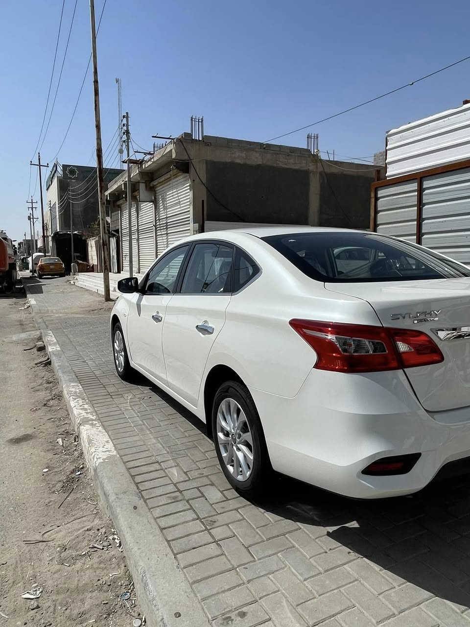 سنترا 2025 زيرو ماشيه 400 اقل من الاف رقم اربيل باسم شركة
وكاله ما صادرة مجانية
نضام ايكو
بروجكتر دواخل اسود
بيهه هذا الضربه مثل ما وضح أبيع ع حادثه والباقي كفاله عامه
السعر 118 وبيهه مجال قليل للشراي مكانها بصره 
رقم صاحب السياره ***********
